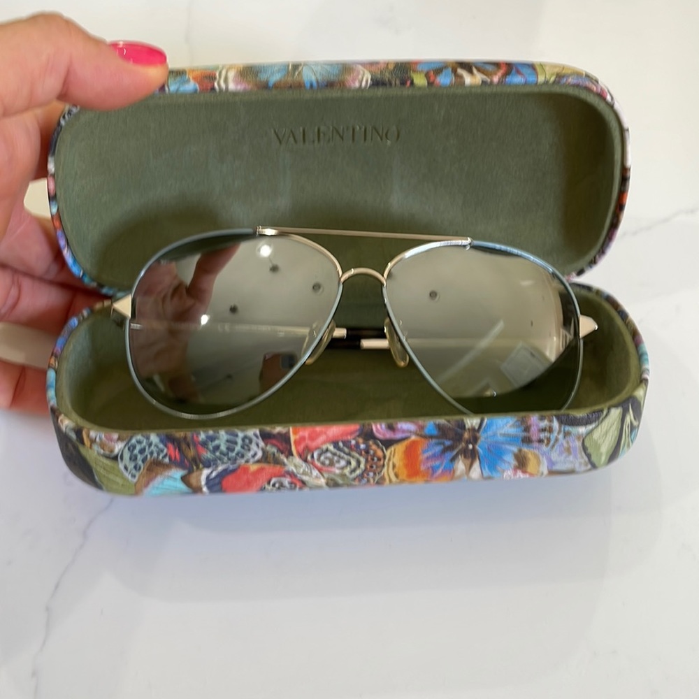 Valentino Aviator Women’s Sunglasses - Perfect condition!